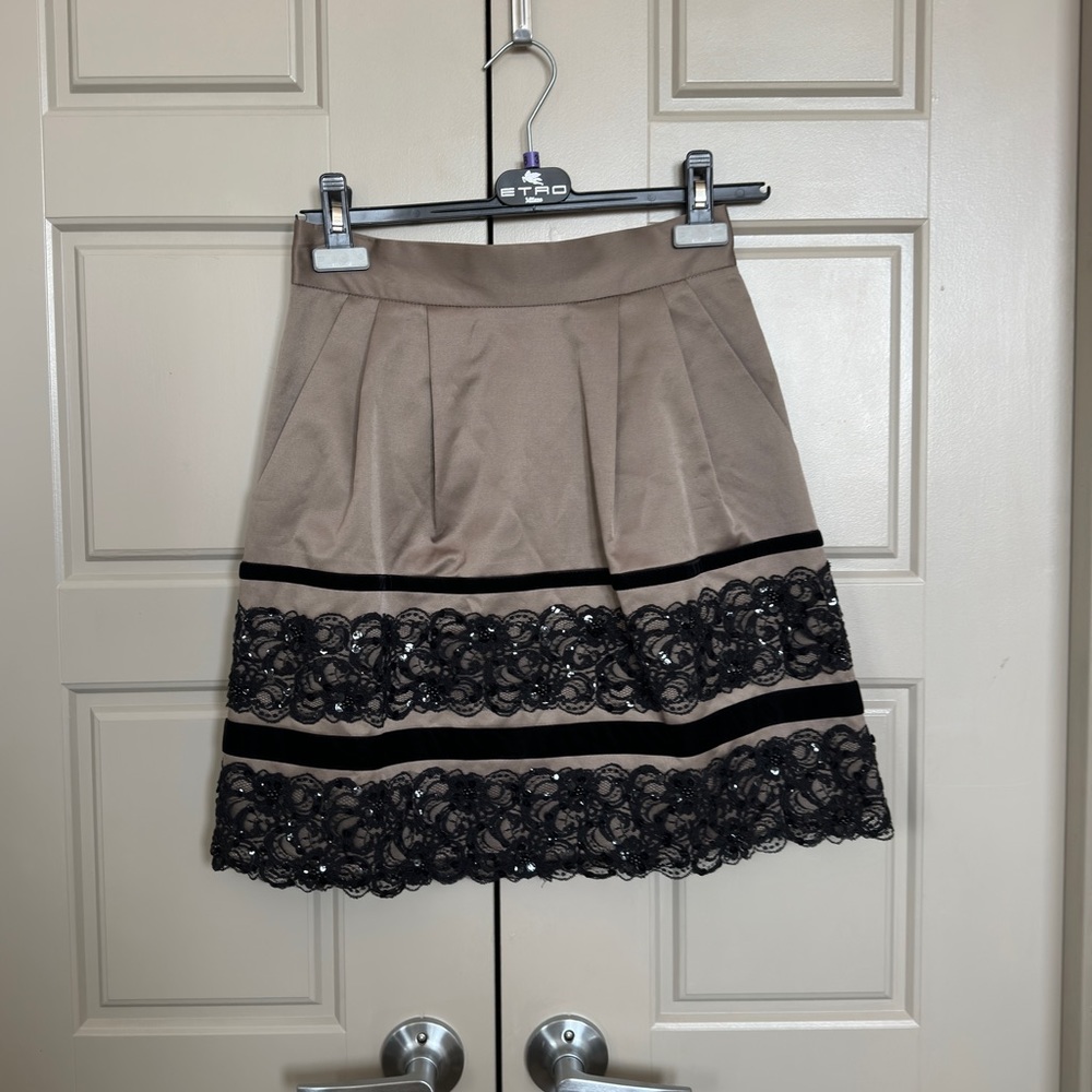 Formal skirt